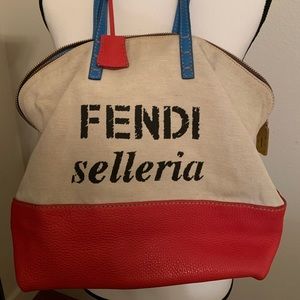 FENDI selleria shoulder bag ! 💖